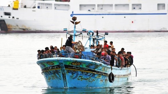 In Calabria i migranti sbarcati in Sicilia, Gallo contesta il Governo: «Disegno scellerato»