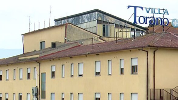 Il caso di Villa Torano arriva in Parlamento: i 5 Stelle interrogano i ministri della Salute e dell'Interno