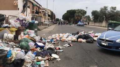 Lega a Stasi: «Stai andando sugli scogli, molla il timone che è meglio»