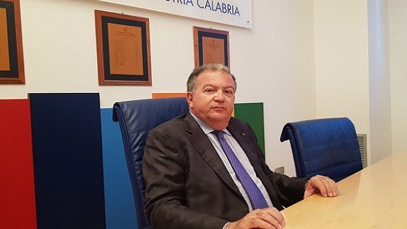 Ance Calabria: «Riaprire i cantieri, no alla proroga dello split payment»