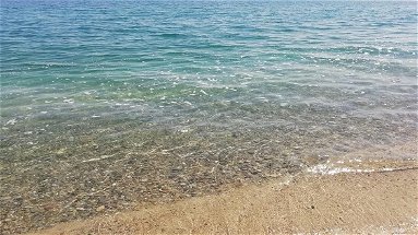 Movimento del Territorio: «Mare sporco a Schiavonea, l'Amministrazione faccia chiarezza»