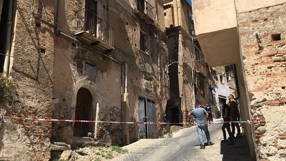 Corigliano: messa in sicurezza e demolizione in Via Piave
