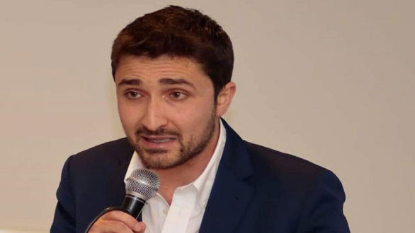 Madeo: «I Rifiuti sono ancora di competenza comunale? Chiedo per un amico»