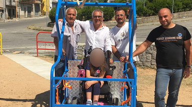 San Giovanni in Fiore tra i primi Comuni calabresi a dotarsi di altalena per bambini con disabilità