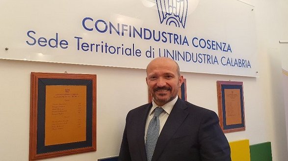 Confindustria Cosenza offre all'Asp la disponibilità delle proprie aziende per aggredire il Covid