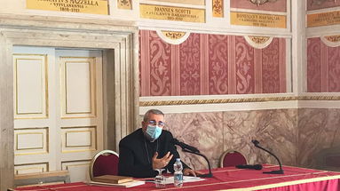 Monsignor Satriano saluta tutti: «Sono stato un ospite. Senza la Chiesa questo territorio ancora più povero»