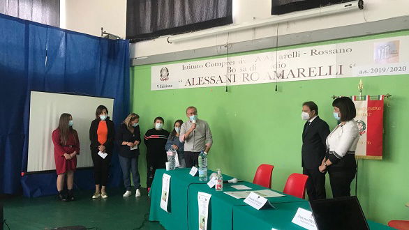 Il messaggio di speranza della borsa di studio “Alessandro Amarelli”: premiati tre alunni