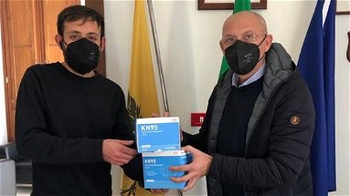 Prevenzione anti Covid, Vaccarizzo acquista mascherine per i residenti