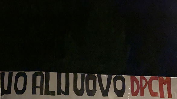 Nuovo Dpcm, la protesta silente dei giovani di Fratelli d'Italia a Terranova da Sibari