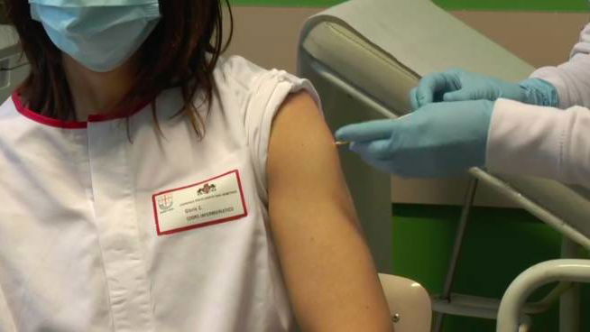 Vaccini Covid, le prime dosi sono arrivate al Giannettasio. Serviranno per i medici dello spoke ionico