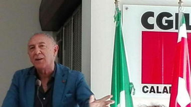 Pino Assalone (CGIL): «La scuola merita più rispetto»