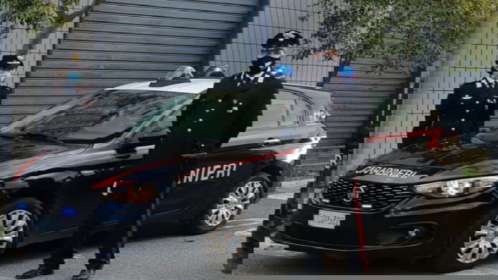 Evade dagli arresti domiciliari con il braccialetto elettronico: beccato dai carabinieri