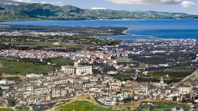 «Inaccettabile carenza d’acqua nei pressi della zona Gallo d’Oro», il Movimento del Territorio si rivolge al Comune