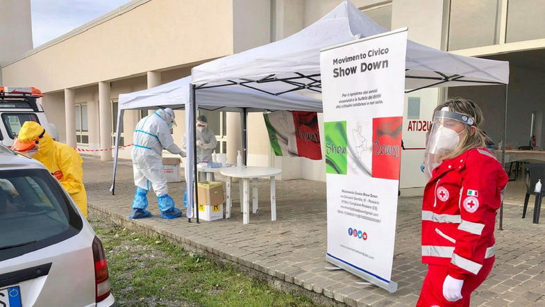 Show Down, tamponi gratuiti per il personale scolastico dei Poli Liceali di Corigliano-Rossano