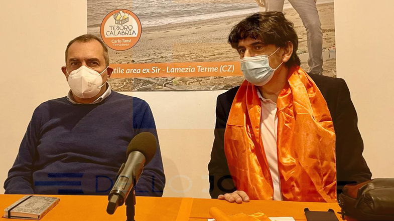 Regionali, De Magistris “chiude” Tansi: nasce il Polo Civico per la Calabria