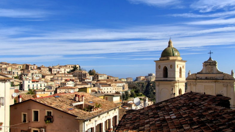 Corigliano-Rossano, atto di affidamento per la gestione e valorizzazione di una ex pescheria del centro storico