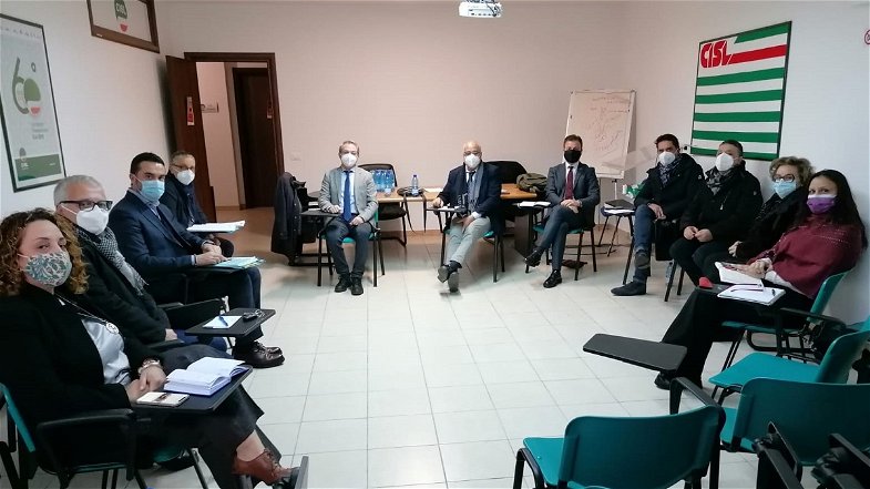 Calabria, Sindacati riuniti per elaborare un piano unitario da sottoporre ai candidati alle regionali
