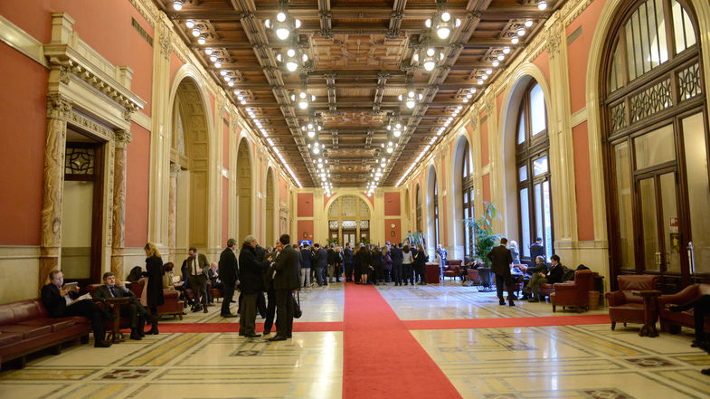 Voto di fiducia al Governo Draghi: la Baldino voterà sì, Sapia è in forse, Forciniti è sul no... la Scutellà, invece, non ci sarà