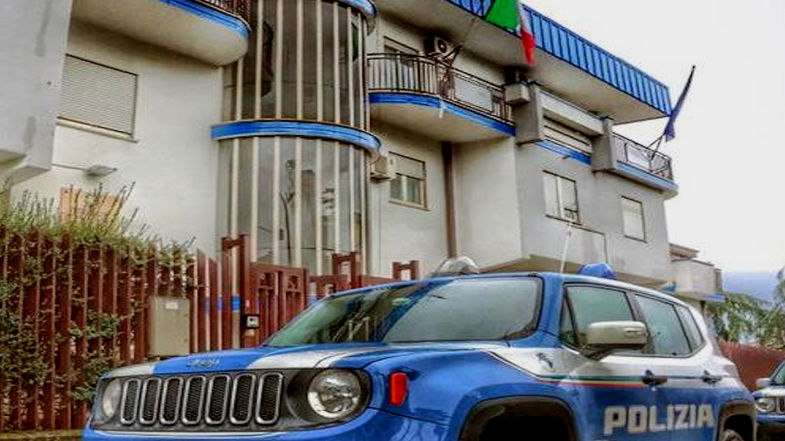 Corigliano-Rossano, spacciatore nasconde la cocaina dentro gli ovetti Kinder: arrestato