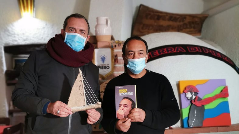 “Calabria Resistente e Solidale” scende in campo con De Magistris