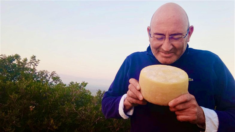 Roberto Siviglia, l'uomo che scelse i formaggi della sua azienda agricola al sogno del Cavallino Ferrari