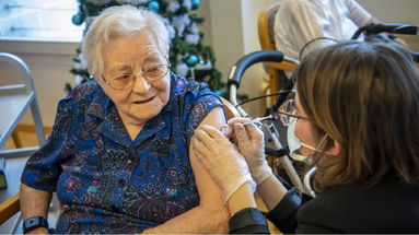 Cariati, partono le adesioni per la campagna vaccinale degli over 80