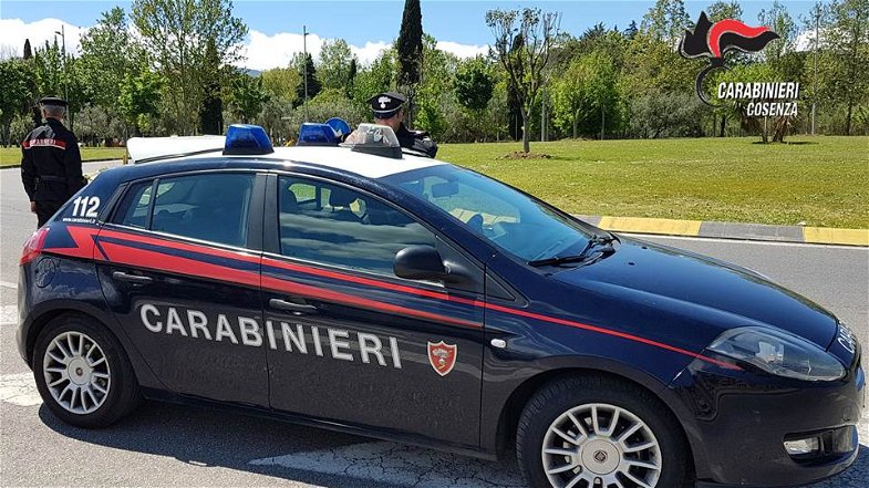 Ha violato la sorveglianza speciale, i carabinieri lo beccano in stazione