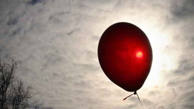 Basta vittime 106, 8 marzo: palloncini rossi per le donne vittime della strada 