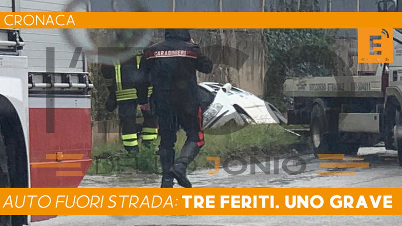 Castrovillari: auto sbanda con tre persone a bordo. Intervenuto l'elisoccorso