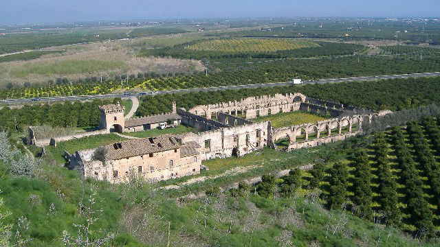 La riqualificazione del patrimonio morale e materiale di Corigliano-Rossano passa da castelli e livelli