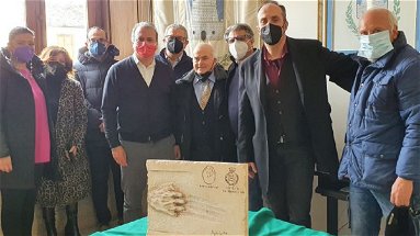 Castrovillari, consegnata a Franco Avolio una targa per i 50 anni a servizio dello sport