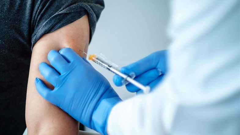 Frascineto, il Sindaco chiede di affidare le vaccinazioni per i più fragili ai Comuni