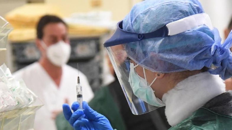 «Inutile aprire centri Covid, se poi la gestione non sussiste. Se mancano i livelli essenziali, si chiuda»