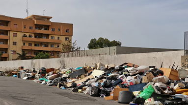 Discarica di Firmo, demA Calabria: «Uno sfregio al territorio, l’ennesimo atto di interessi di chi guadagna sui rifiuti»