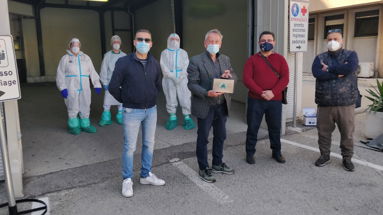 Il Vespa Club Rossano dona al Giannettasio un macchinario per igienizzare l’ambiente