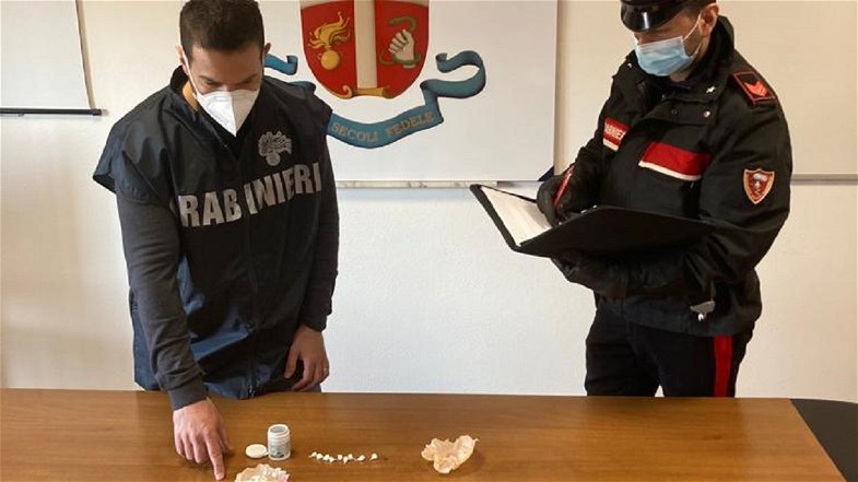 Corigliano-Rossano, blitz dei Carabinieri: trovati cocaina, eroina e marijuana