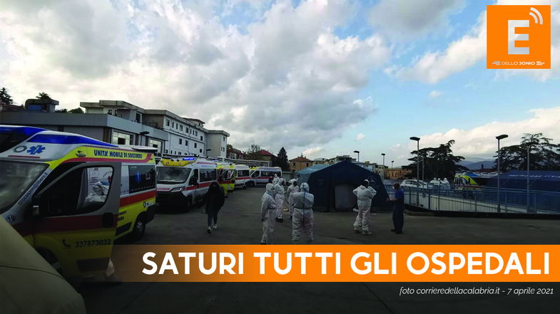 Assumere medici e riaprire gli ospedali chiusi perché quelli esistenti stanno scoppiando