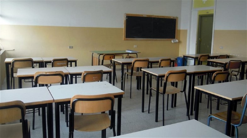 A Corigliano-Rossano scuole aperte o scuole chiuse? Semplicemente aule vuote