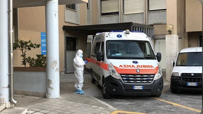 Il j'accuse di Giuseppe Graziano: «Gli ospedali Covid sono una catastrofe»