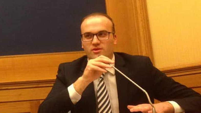 Cassano all’Ionio, «L’Amministrazione è incapace ma la colpa è di Draghi»