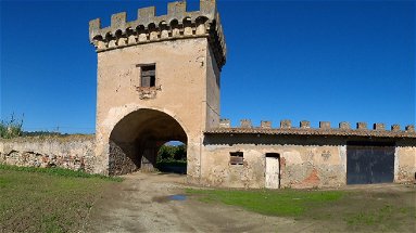 Gli interrogativi della Lega sull'atto di acquisizione di Castello San Mauro: «cosa c’è dietro?»