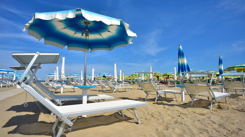 Imprese balneari, Spirlì: «Risposte tempestive per avvio stagione turistica»