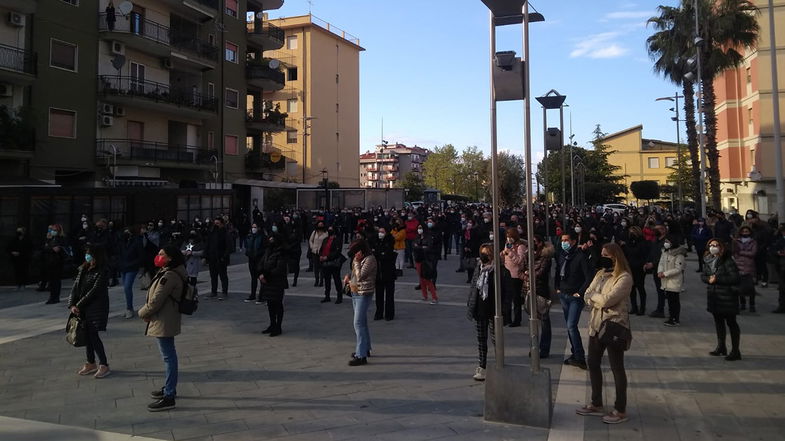 Scuole, dietro la protesta delle mamme si respira aria da campagna elettorale