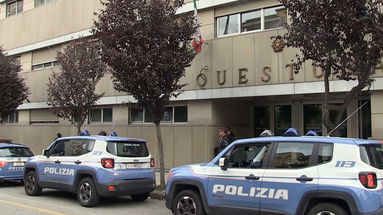 Cosenza, ventiseienne maltratta genitori e sorella: allontanato con misura cautelare coercitiva