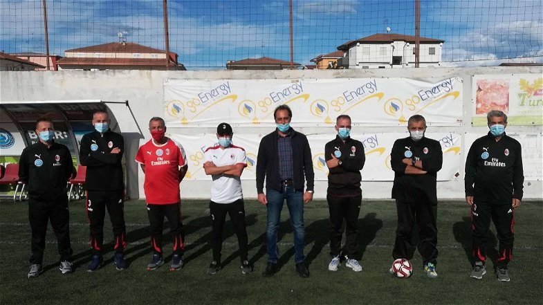 “Forza ragazzi” il club fondato da Rino Gattuso torna in campo: domani raduno a Schiavonea