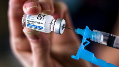 Vaccini anti covid: domani mattina in arrivo in Calabria 