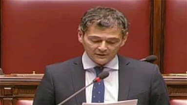 Il Parlamento boccia l'emendamento di Sapia per la stabilizzazione dei precari della sanità 