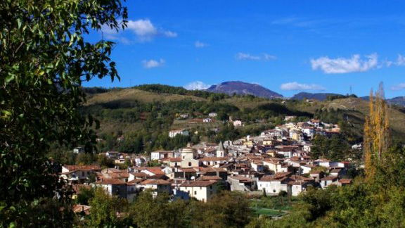 Laino Borgo omaggia Dante con la Divina Commedia in 100 borghi  