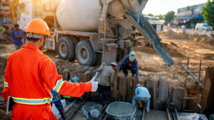 C'è il rischio concreto che si blocchino i cantieri. L'allarme di Ance Calabria