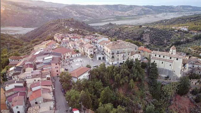 Caloveto: solidarietà e alimenti per 39 famiglie